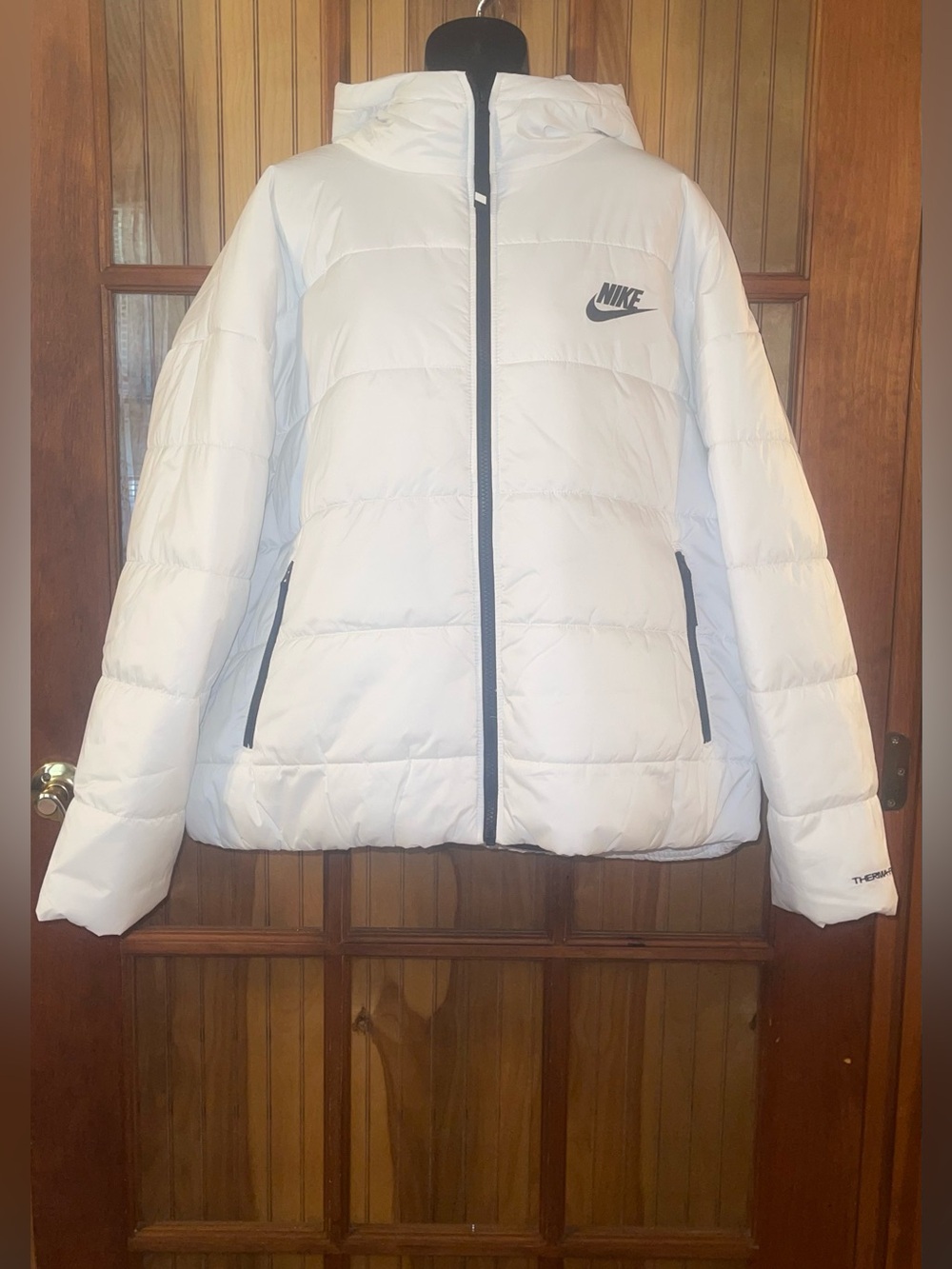 Nike Loose Fit White Hooded Therma-Fir Puffer Jacket